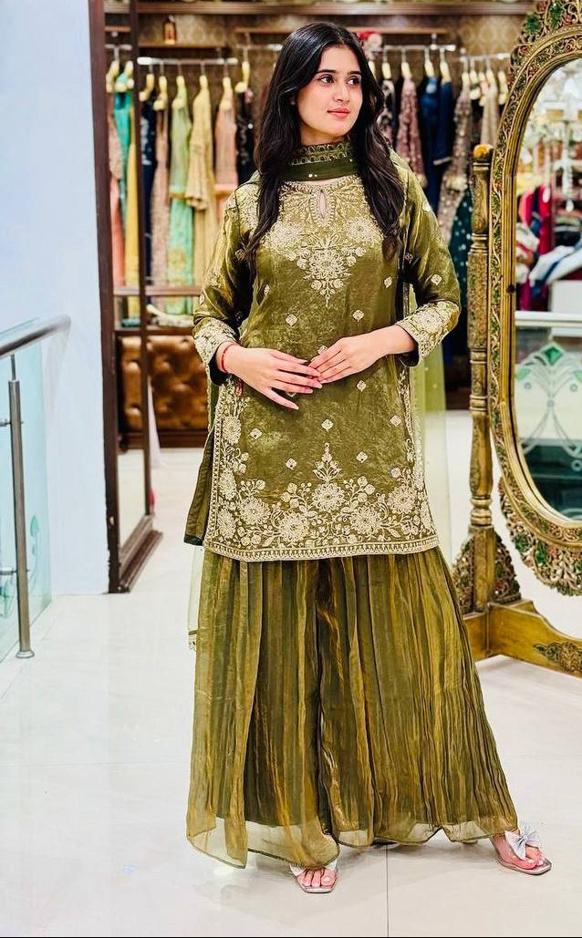 Noor-E-Zari Designer Kurta Palazzo Set ✨