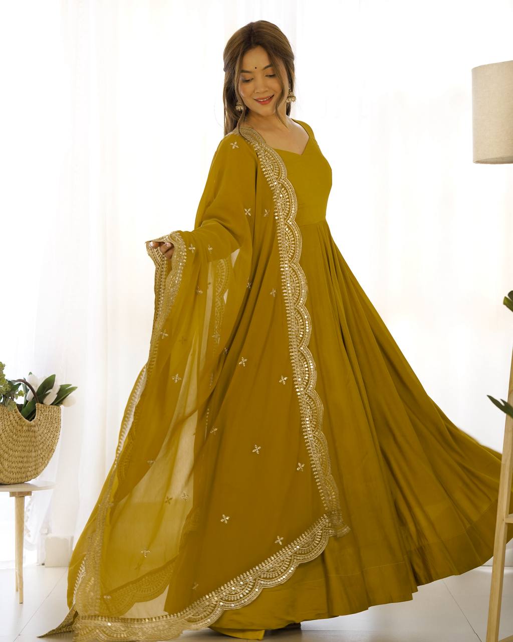 Yellow Clour Heavy Roman Silk Chanderi 16 Kali Anarkali Set