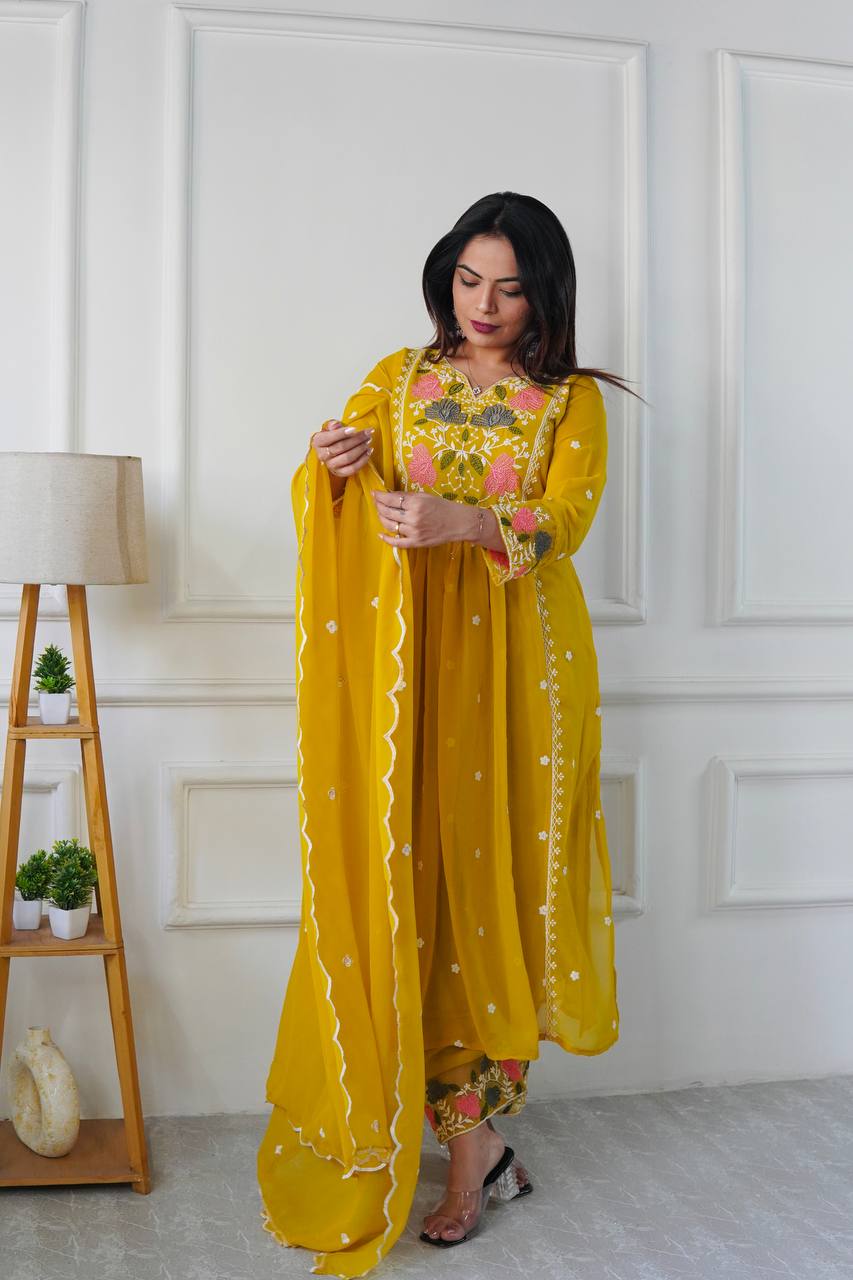Designer Delight in Heavy Fox Georgette Elegance