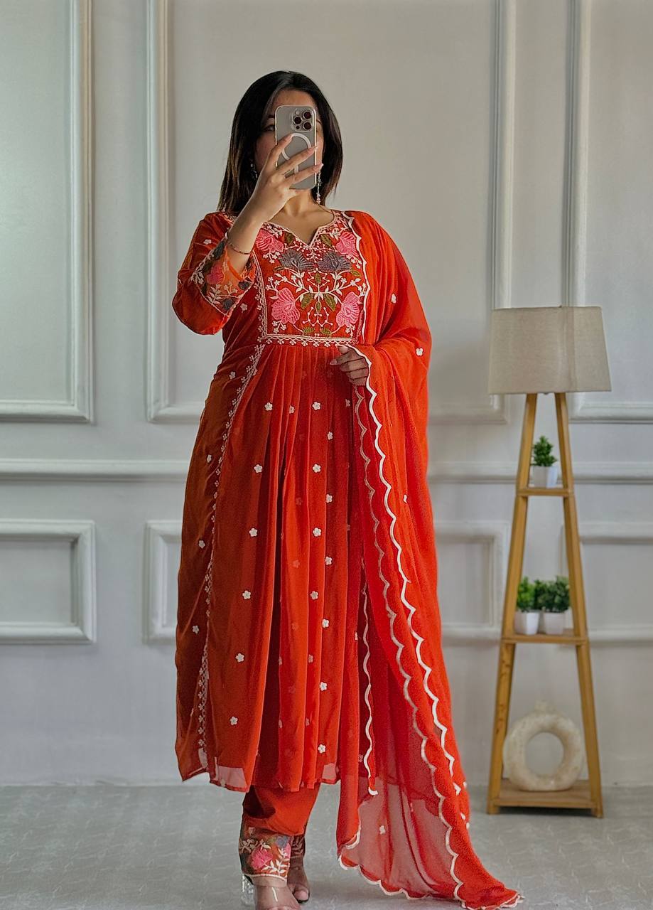 Designer Delight in Heavy Fox Georgette Elegance