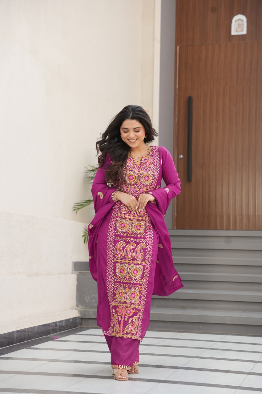 Elegant Chinnon Embroidered Top Pant Set with Lace Work and Dupatta