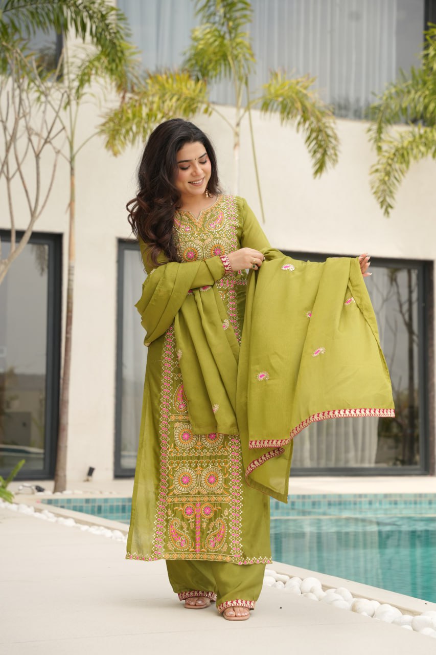 Elegant Chinnon Embroidered Top Pant Set with Lace Work and Dupatta
